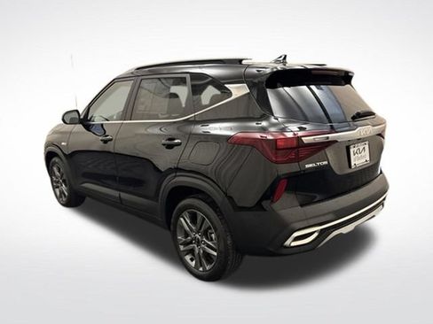 Used 2023 Kia Seltos S w/ Navigation Package AWD/4WD image 7