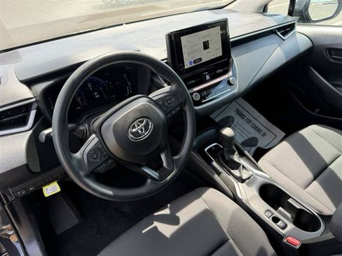 Used 2026 Toyota Corolla LE FWD image 21