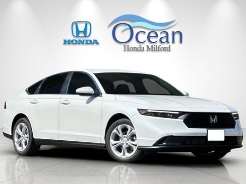 New 2026 Honda Accord LX image 7