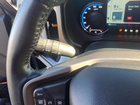 Used 2023 Ford Bronco Badlands image 23