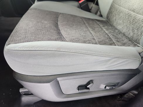 Used 2017 RAM 1500 Big Horn image 13