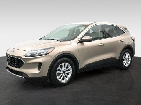 Used 2020 Ford Escape SE FWD image 8