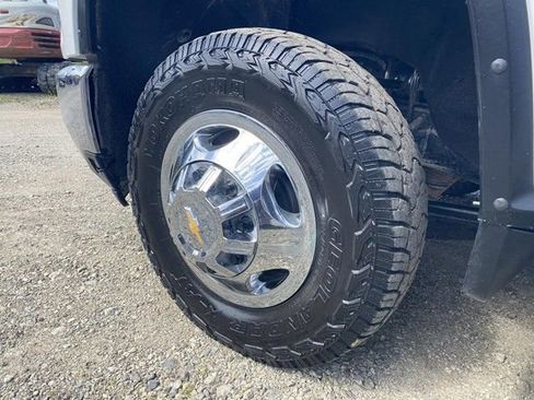 Used 2024 Chevrolet Silverado 3500 LT w/ Convenience Package image 71