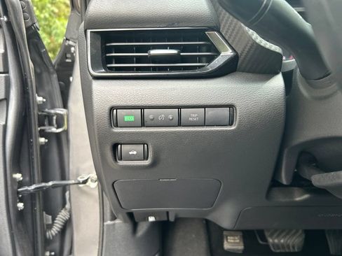Used 2024 Nissan Sentra SV FWD image 24