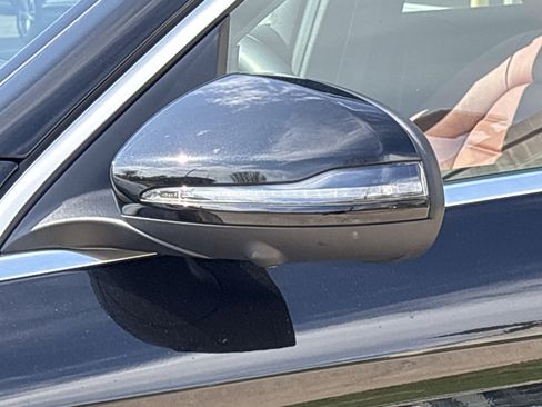 Used 2022 Mercedes-Benz GLC 300 4MATIC image 19