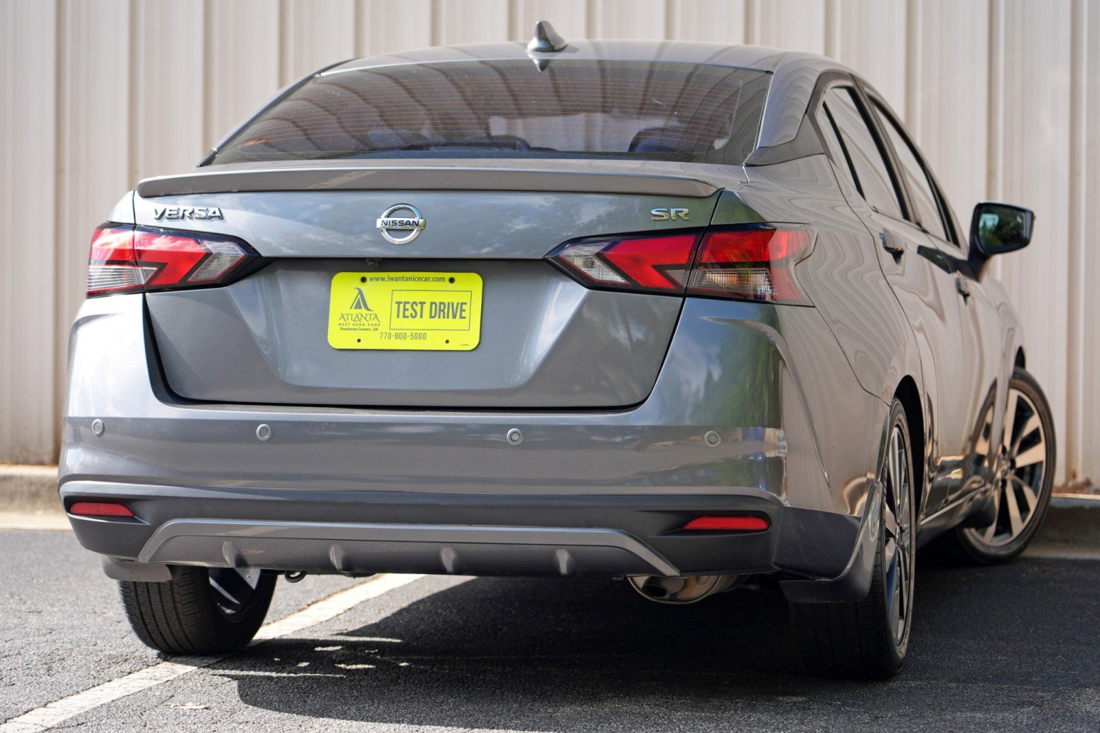 Used 2020 Nissan Versa SR FWD image 4