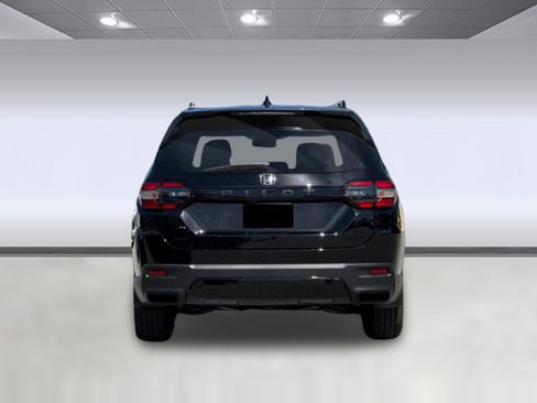 New 2026 Honda Pilot Sport image 9