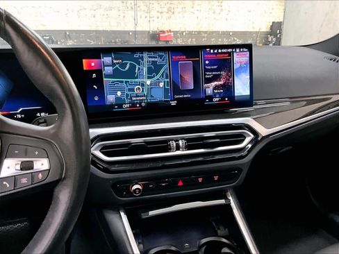 Used 2023 BMW i4 eDrive35 w/ Premium Package RWD image 9
