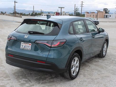 Certified 2024 Honda HR-V LX image 6