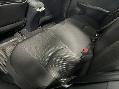 Certified 2022 Toyota Prius LE FWD image 15