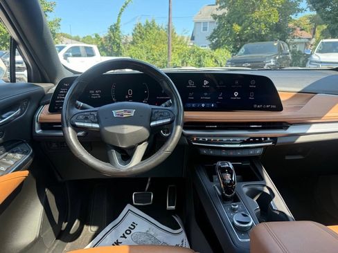 Used 2024 Cadillac XT4 Sport AWD/4WD image 22