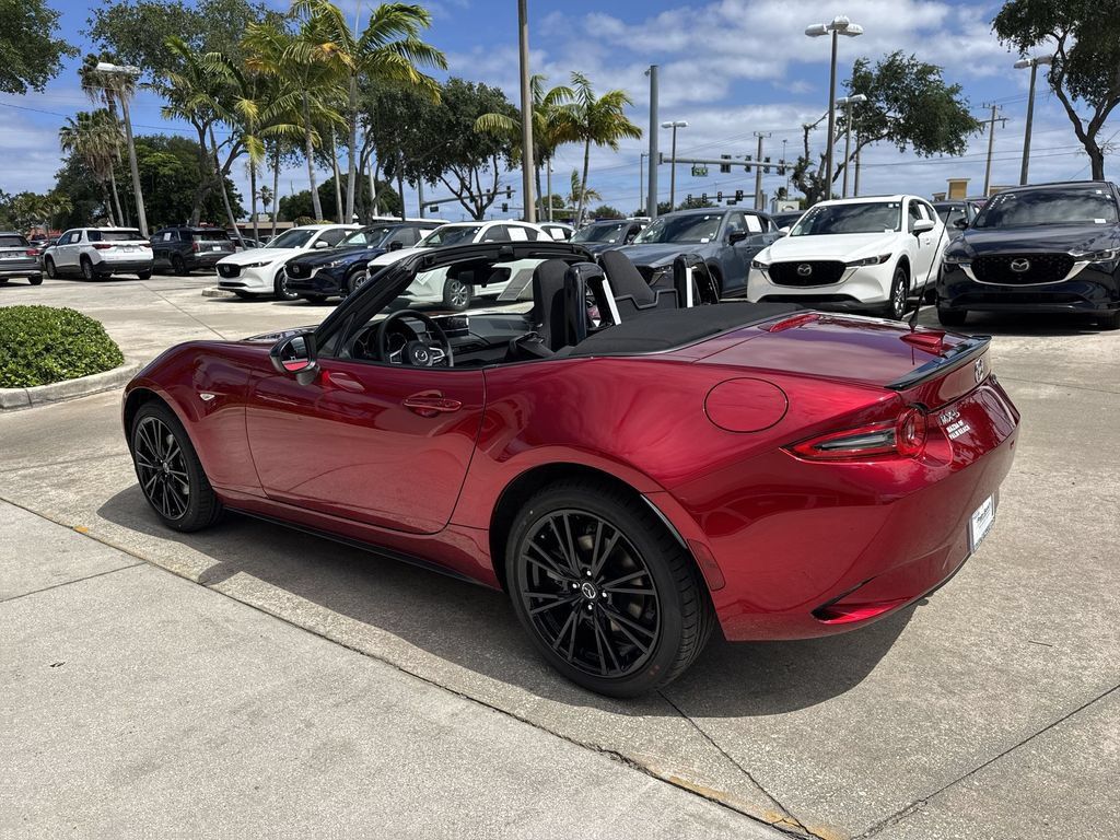New 2026 MAZDA MX-5 Miata Club w/ Interior Package RWD image 12