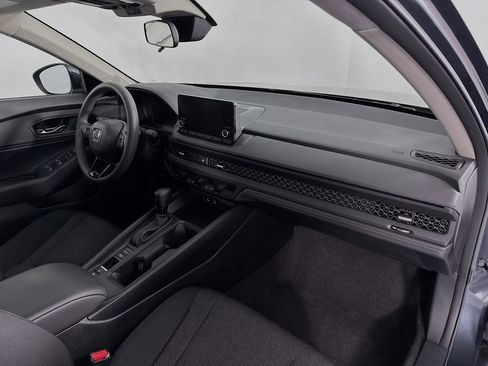 Certified 2023 Honda Accord EX image 28