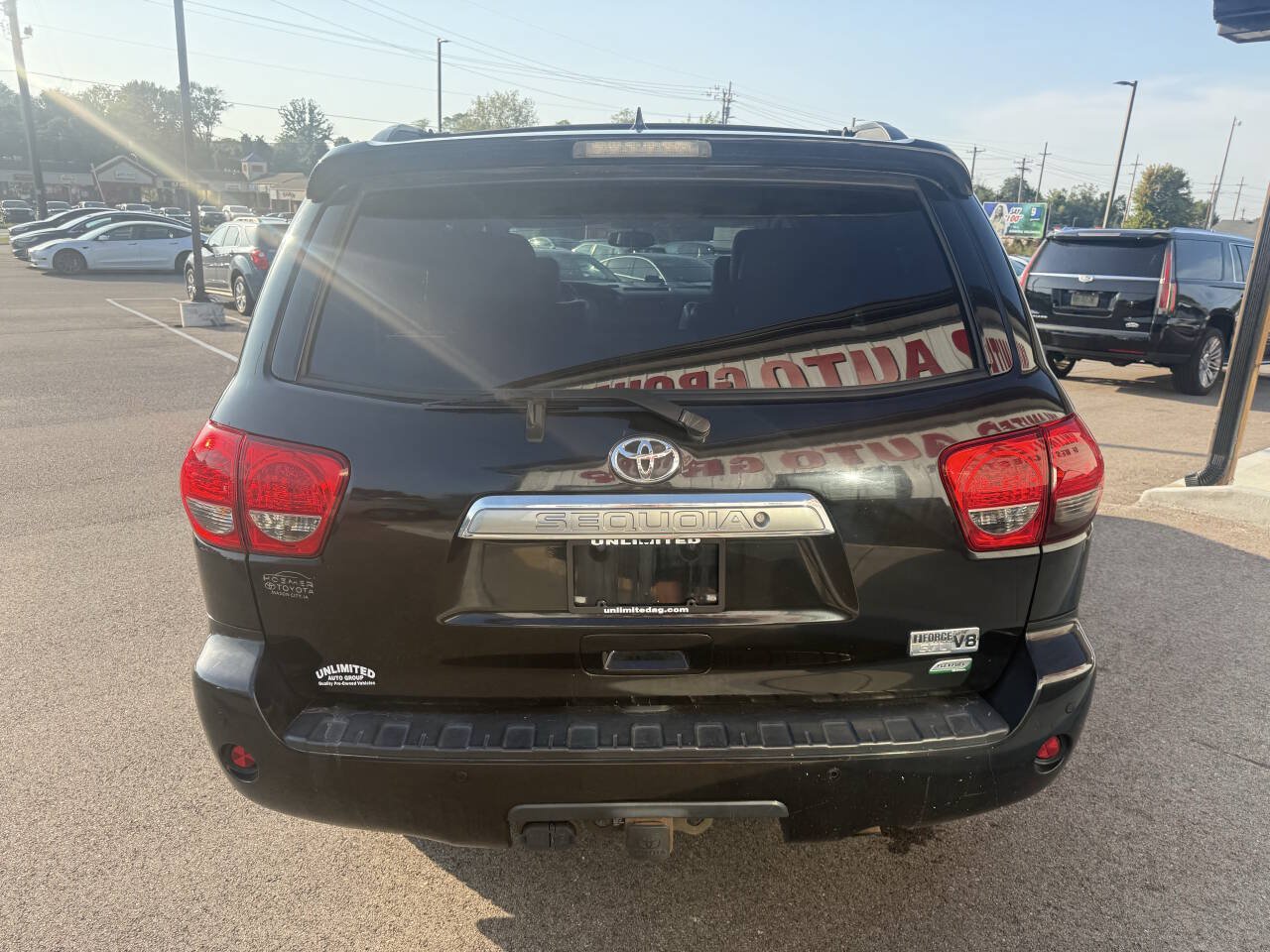Used 2016 Toyota Sequoia Limited AWD/4WD image 10