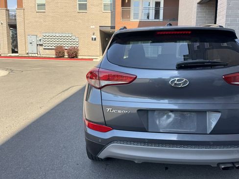 Used 2017 Hyundai Tucson Value AWD/4WD image 5