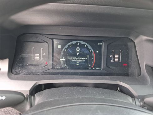 Certified 2025 Toyota Tacoma SR5 image 10