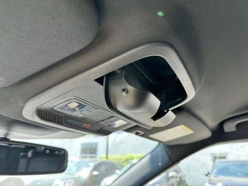 Used 2022 Ford Explorer ST-Line image 29