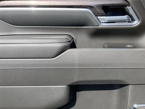 New 2026 Chevrolet Silverado 2500 LTZ w/ LTZ Convenience Package image 18