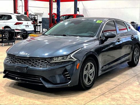 Used 2022 Kia K5 LXS image 31