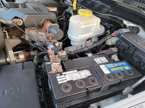 Used 2017 RAM 5500 Tradesman image 6