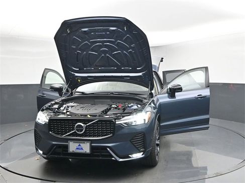 Used 2024 Volvo XC60 B5 Ultimate w/ Protection Package Premier image 54