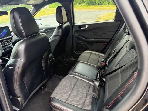 Certified 2023 Ford Escape ST-Line w/ Tech Pack #1 FWD image 19