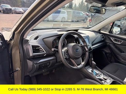 Used 2023 Subaru Forester Premium image 15