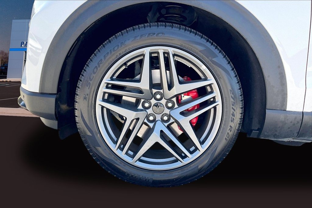 Used 2025 Ford Explorer ST w/ Sun And Sound Package AWD/4WD image 39