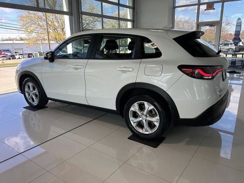 Used 2024 Honda HR-V LX image 10