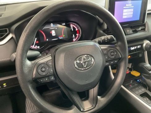 Used 2025 Toyota RAV4 XLE image 13