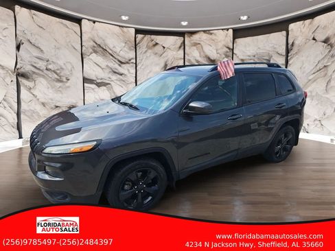 Used 2016 Jeep Cherokee Latitude w/ Safety/Convenience Group FWD image 2