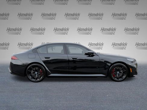 Used 2026 BMW M5 w/ Executive Package image 11