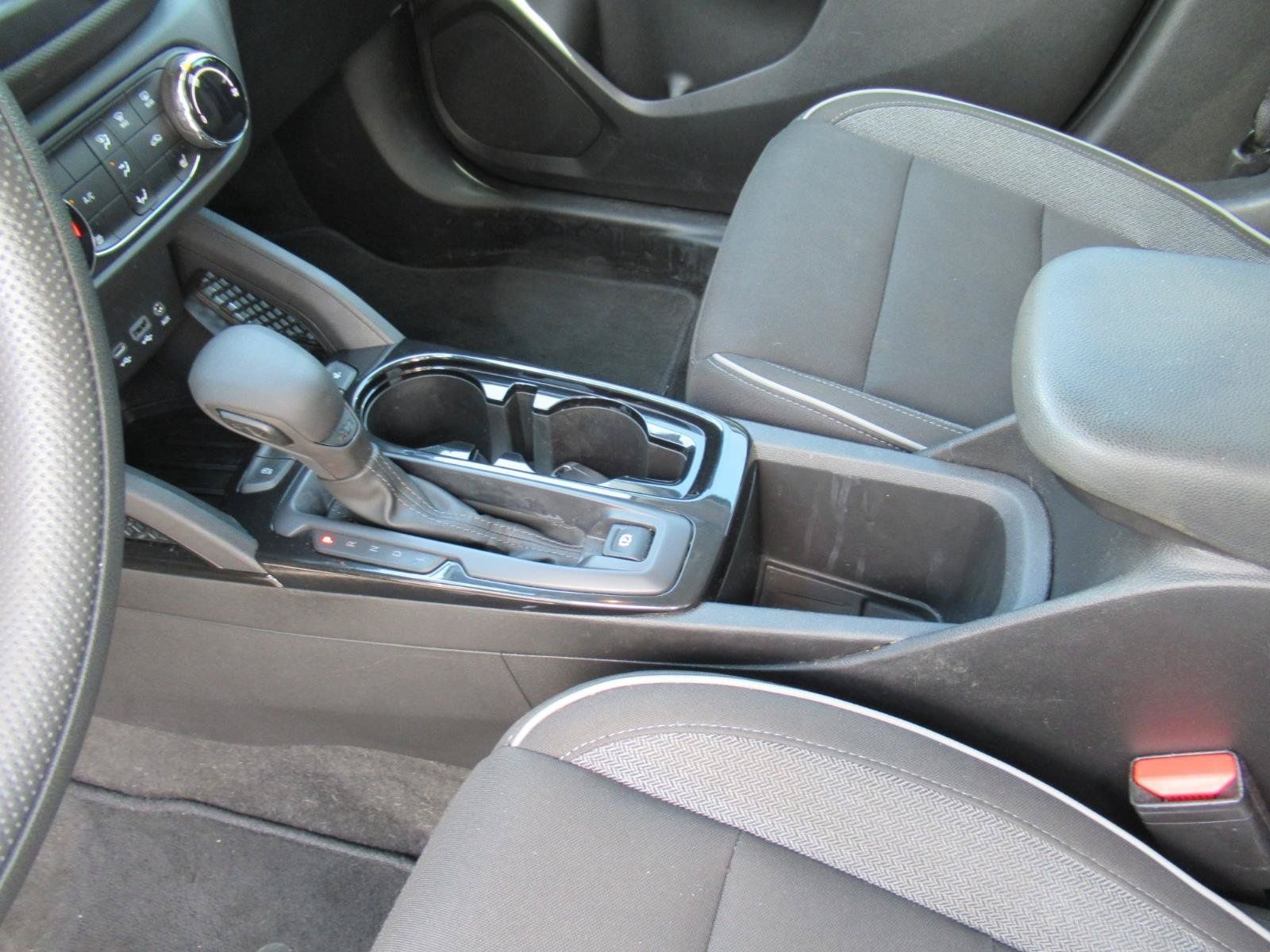Used 2022 Chevrolet TrailBlazer LT FWD image 19
