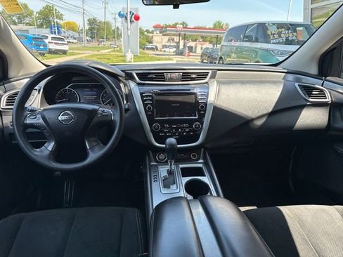 Used 2019 Nissan Murano S AWD/4WD image 10