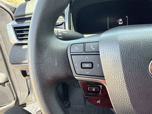 Used 2025 Toyota Camry LE w/ Convenience Package image 28