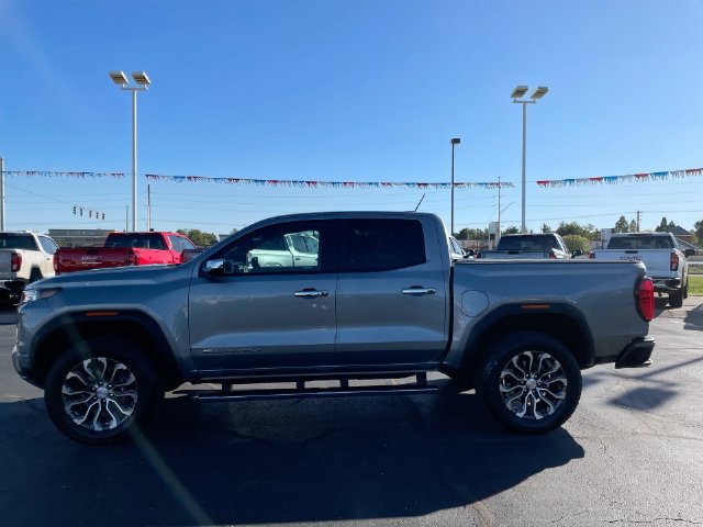 Used 2024 GMC Canyon Denali AWD/4WD image 2