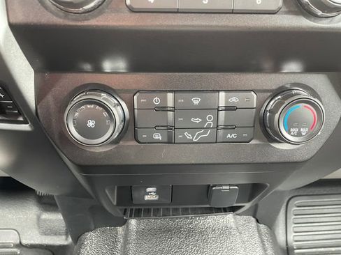 Used 2021 Ford F350 XLT image 23