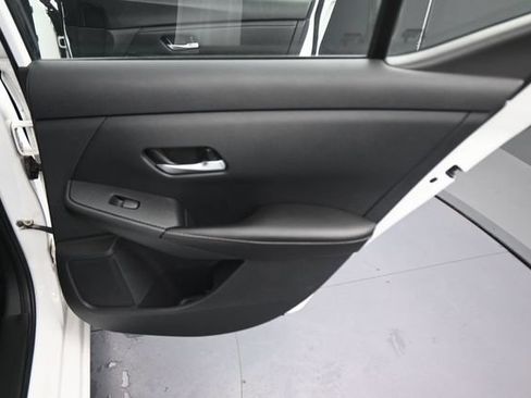 Used 2023 Nissan Sentra SV FWD image 22