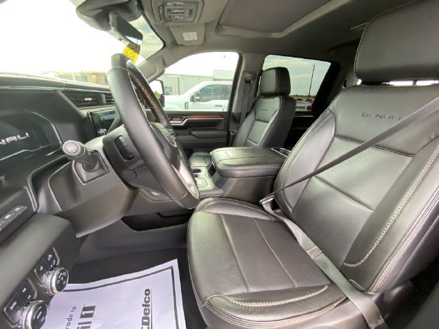 Used 2025 GMC Sierra 3500 Denali w/ Technology Package AWD/4WD image 12