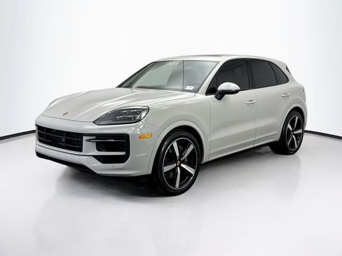 Used 2026 Porsche Cayenne AWD/4WD image 1