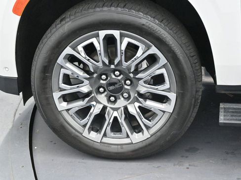 Used 2024 GMC Yukon XL Denali Ultimate image 45