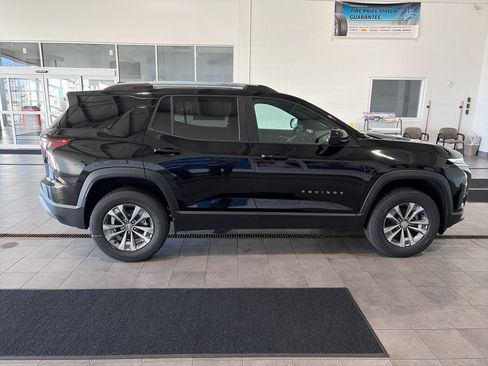 New 2026 Chevrolet Equinox LT w/ Convenience Package II image 2