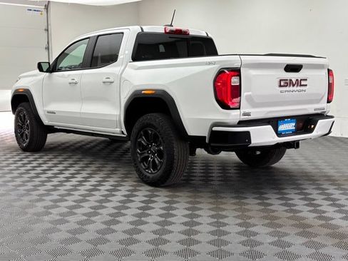 Used 2025 GMC Canyon Elevation AWD/4WD image 9