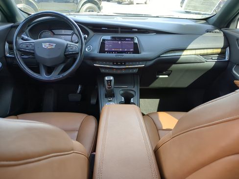 Used 2019 Cadillac XT4 Premium Luxury image 12