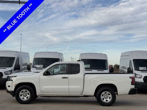 Used 2024 Nissan Frontier S w/ S Utility Package image 3