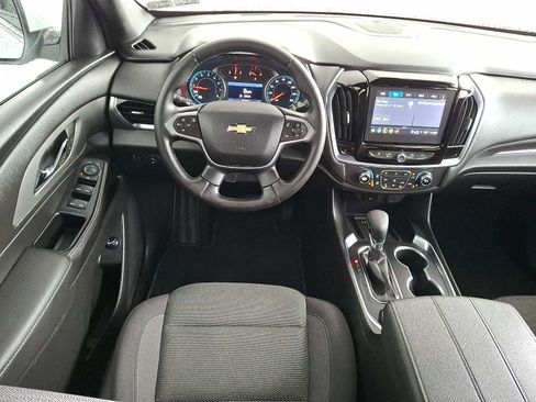 Used 2023 Chevrolet Traverse LT AWD/4WD image 12