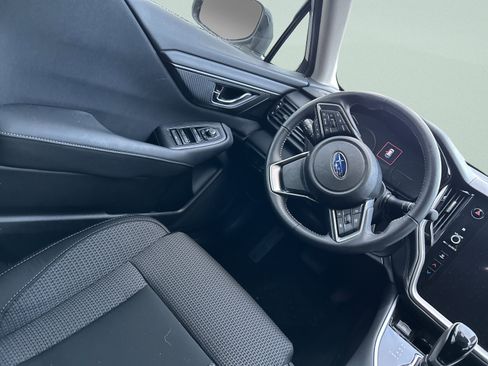 Used 2025 Subaru Outback Premium image 17