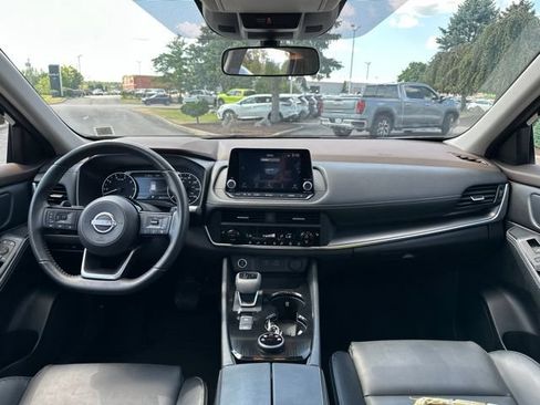Certified 2023 Nissan Rogue SV w/ SV Premium B Package AWD/4WD image 16