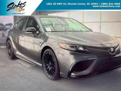 Used 2023 Toyota Camry SE FWD image 1