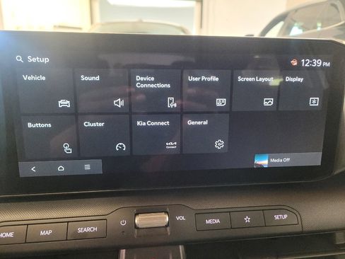 Used 2025 Kia K4 FWD image 25